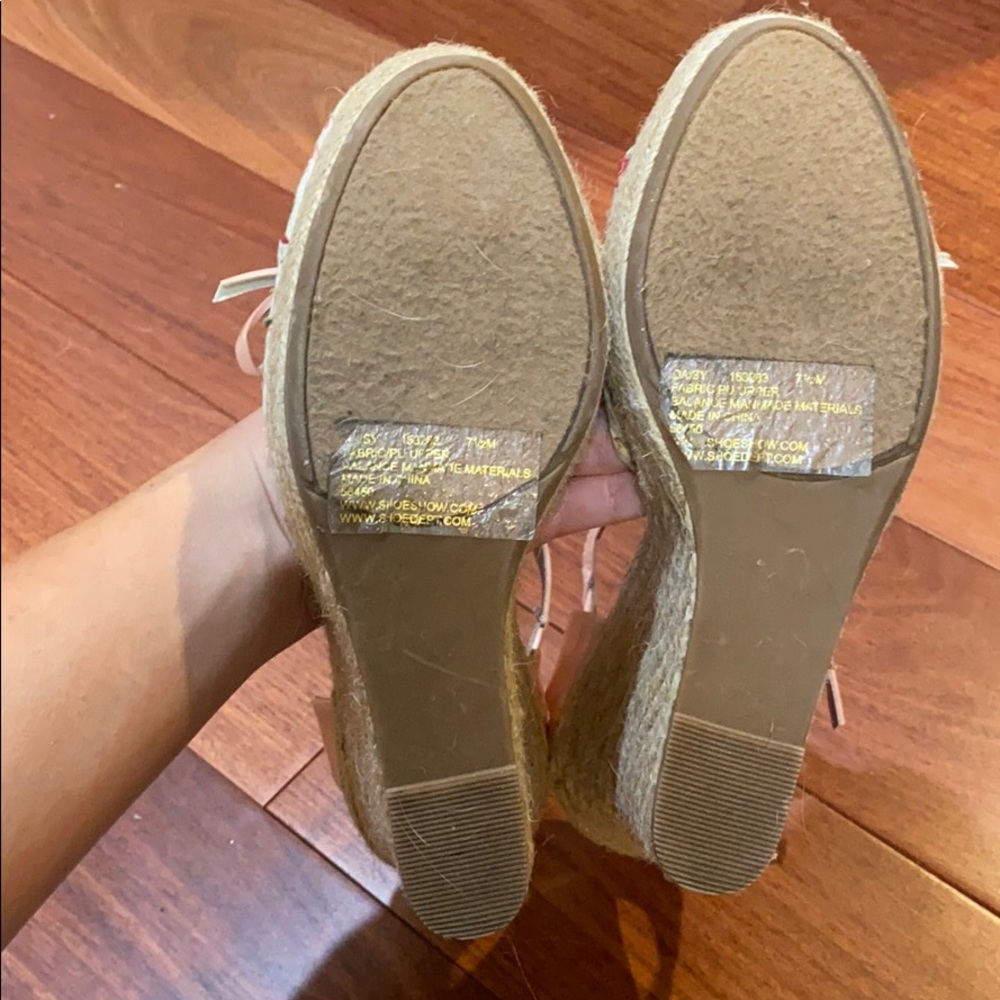 Wedges - Picture 5 of 5